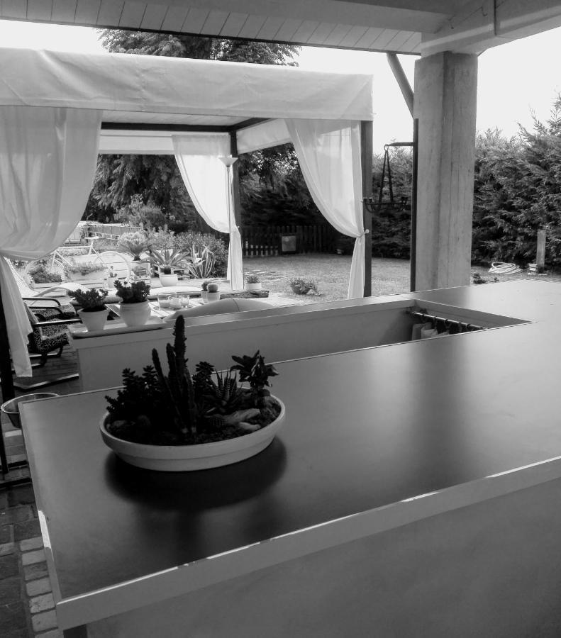 B&B Flavio E Catia Marotta Bagian luar foto