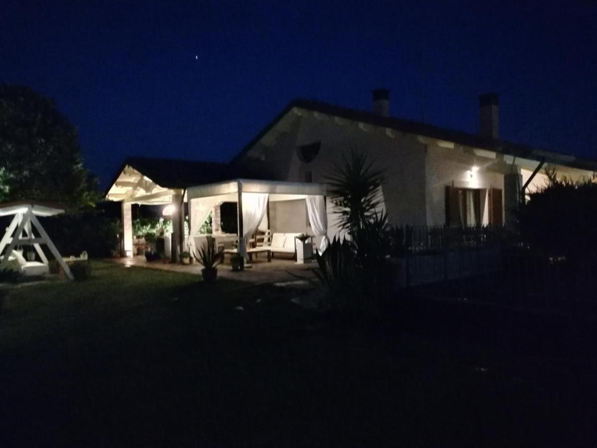 B&B Flavio E Catia Marotta Bagian luar foto