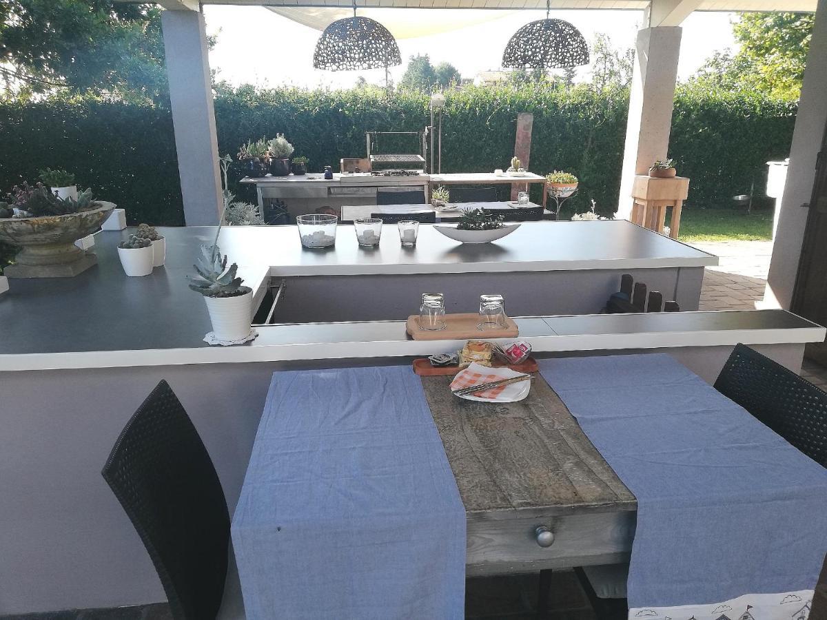 B&B Flavio E Catia Marotta Bagian luar foto