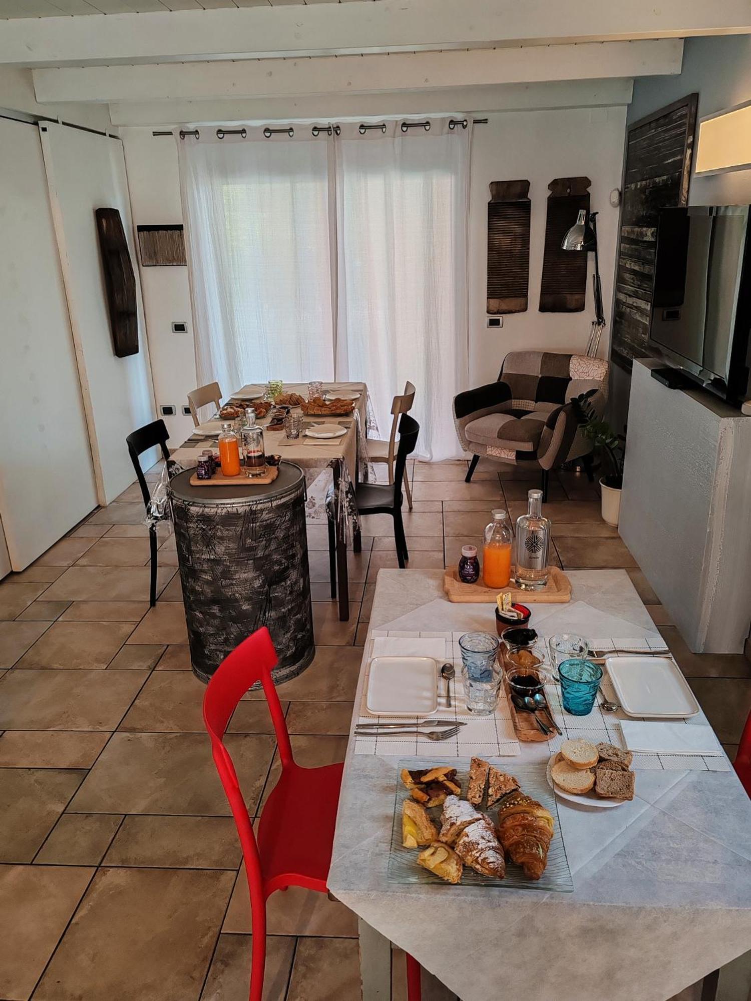 B&B Flavio E Catia Marotta Bagian luar foto